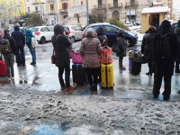 Autobus sostitutivi dei treni per Roma, ressa e ritardi