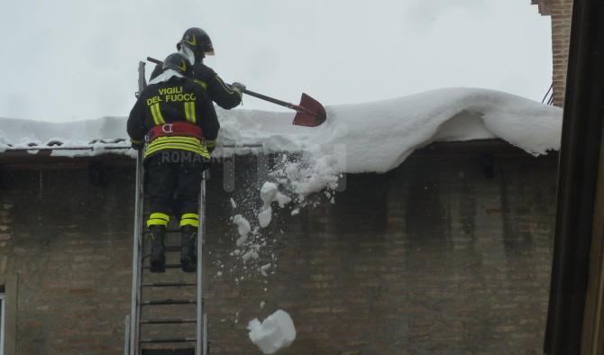 Ghiaccio dai cornicioni, il Comune mette a disposizione due elevatori