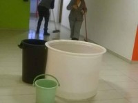 Piove in aula, nuovi disagi per gli studenti