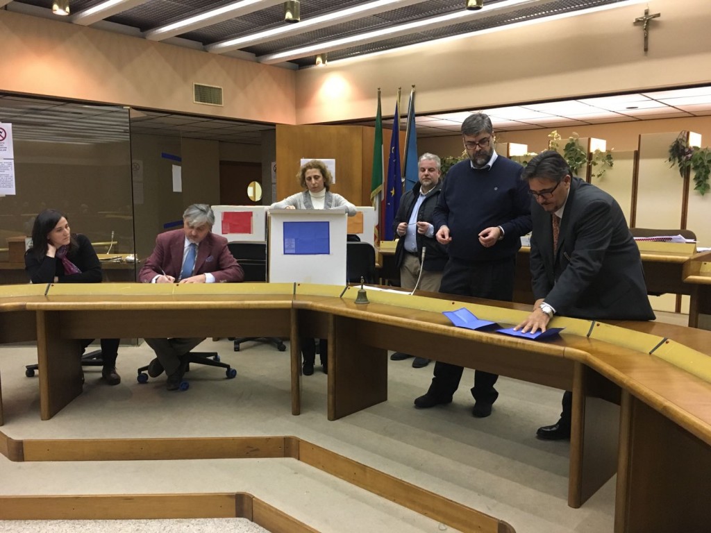 Consiglio provinciale di Isernia, un insolito pareggio: ecco cosa accadrà a via Berta