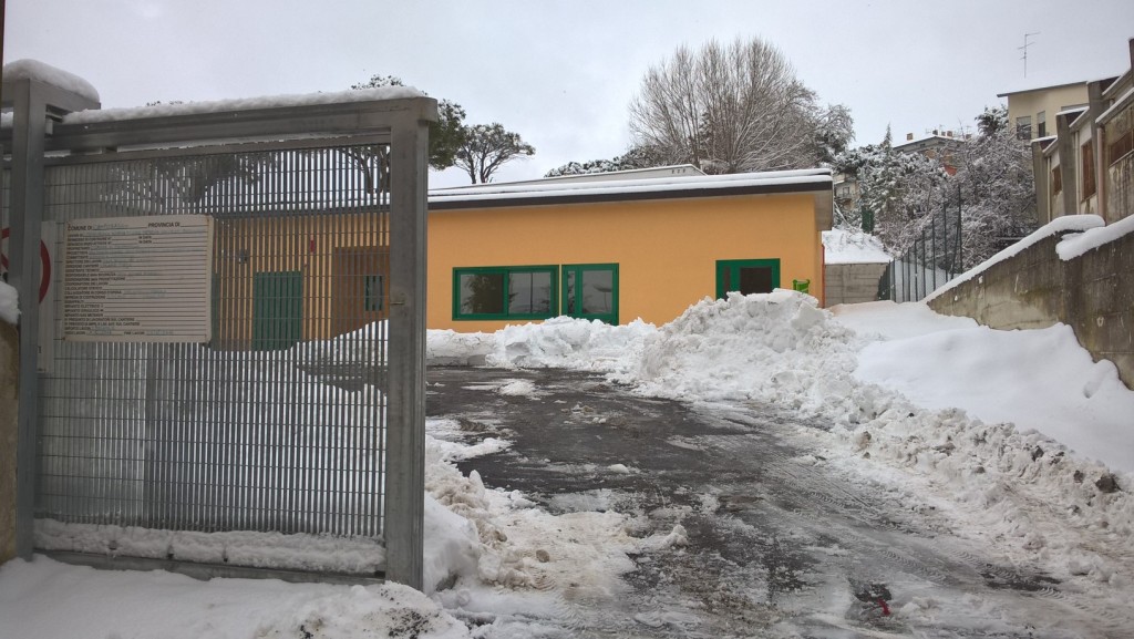 Lavori in corso in via Berlinguer, lo sfogo delle mamme della ‘Guerrizio’: «Siamo deluse»