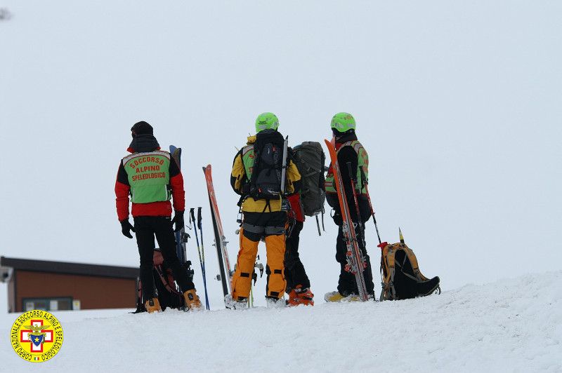 Emergenza neve, il Soccorso alpino al lavoro nelle aree più impervie