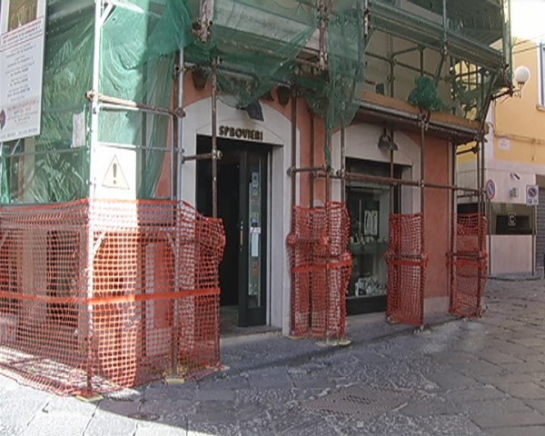 Rapina alla gioielleria Sprovieri, caccia all’uomo nel centro storico di Campobasso