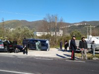 Pozzilli, tamponamento sulla statale 85: Pick Up ribaltato e traffico in tilt