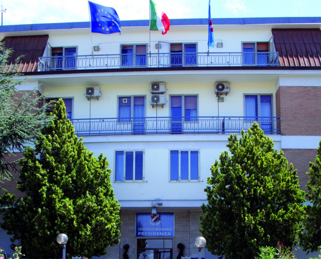 Palazzo D’Aimmo dà l’ok alla mozione anti Ceta