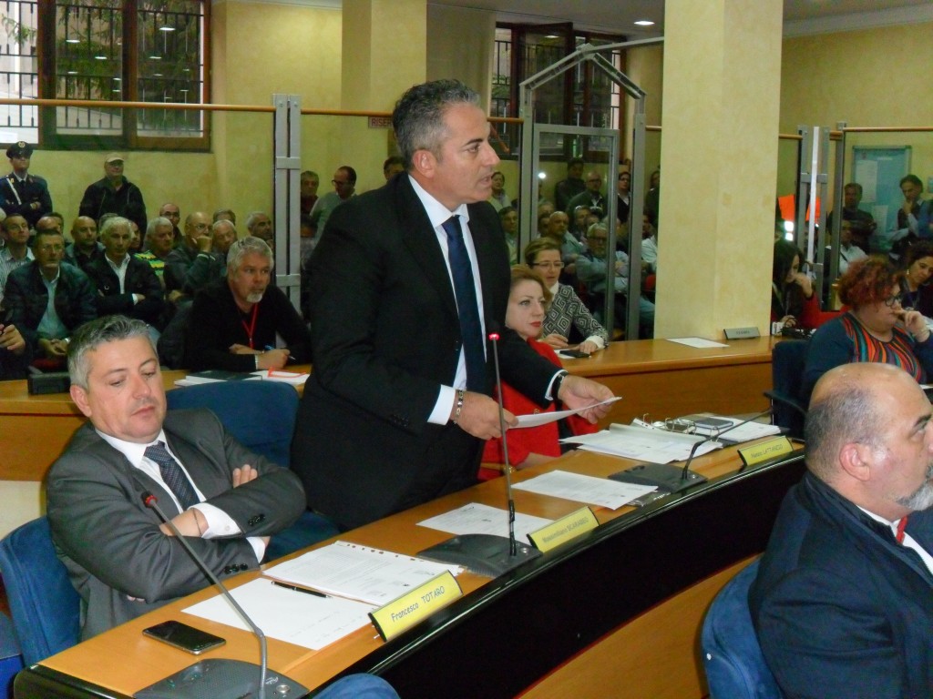 Egam, Totaro e Scarabeo: un referendum popolare per abrogare la legge