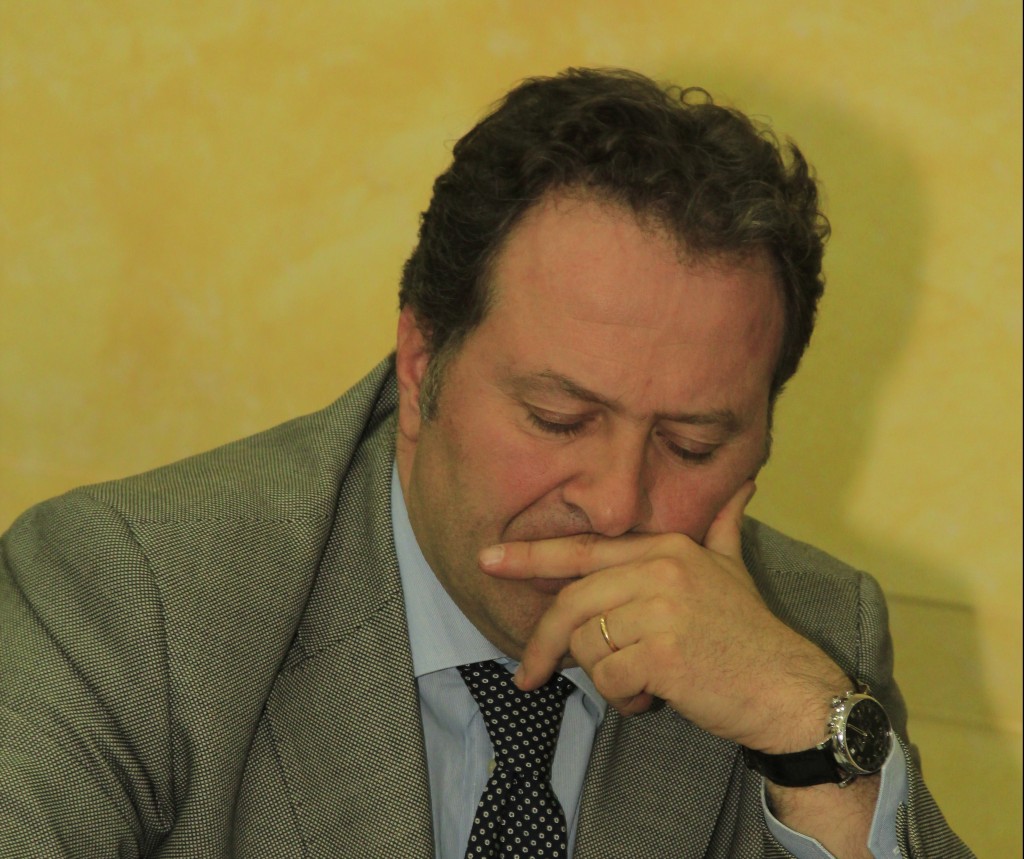 Contributo erogato ma gli stipendi ancora no, Cavaliere: «Risposte ai dipendenti Ara»