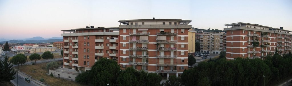 Erba alta e buche, a Isernia San Lazzaro esplode la protesta