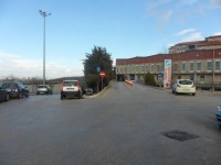 Muore dopo tre giorni di agonia, l’Asrem chiarisce: il decesso non è avvenuto durante il trasporto