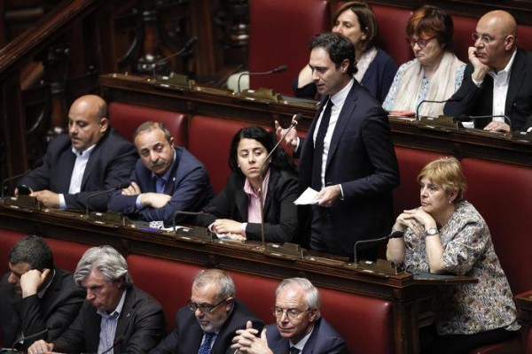 Francesco Laforgia nell'Aula della Camera durante il dibattito sulla fiducia posta dal governo sulla manovra economica, Roma, 31 maggio 2017. ANSA/GIUSEPPE LAMI