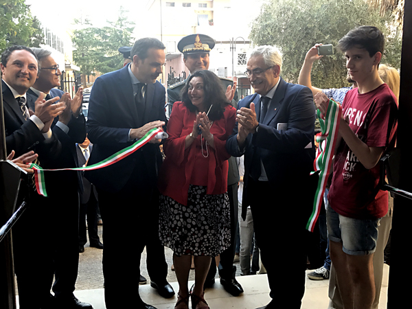 Isernia, studenti di oggi e di ieri celebrano la riapertura dello storico Fascitelli