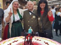 La Festa del folclore batte ogni record: è la vera rivelazione del Corpus Domini