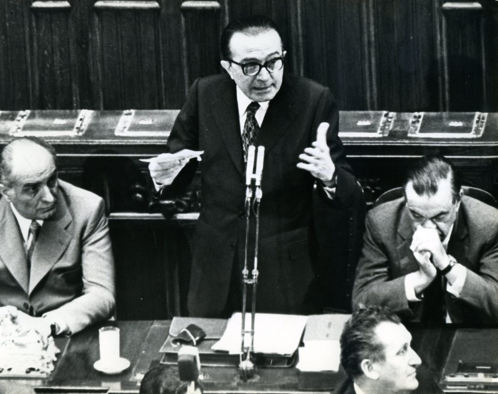 “Il tavolo del lunedì”. Come ai tempi della Democrazia cristiana