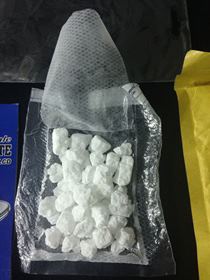 Compra ketamina online per rifornire la piazza, 26enne ai domiciliari