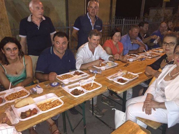 Un caffè coi simpatizzanti, poi la sagra dei cavatelli. Alemanno fa tappa a Bojano