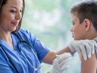 A Roma ennesimo dietrofront sui vaccini: autocertificazioni ok