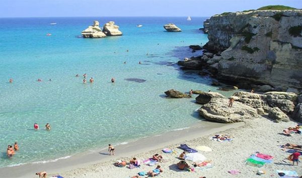Vacanze, molisani tra Salento e Sardegna