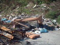 Beccato dai Carabinieri mentre abbandona rifiuti