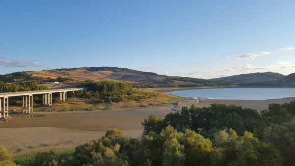 Lago di Guardialfiera, Diga Liscione