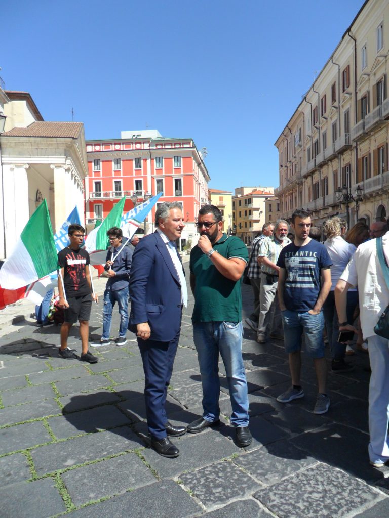 Niente protagonismi né veti, nel centrodestra lavori in corso per trovare unità