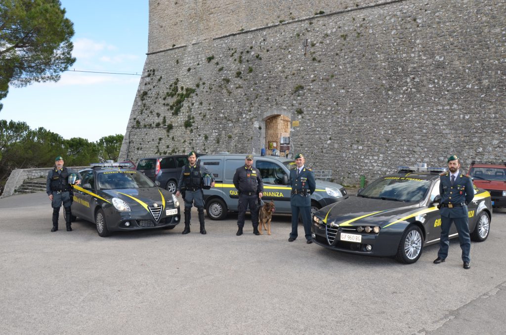Dalla Lombardia a Montagano per coltivare marijuana, 45enne in manette