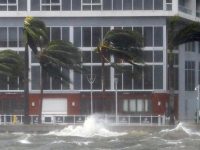epa06196079 The rough waters where the Miami River meets Biscayne Bay shows the full effects of Hurricane Irma strike in Miami, Florida, USA, 10 September 2017. Many areas are under mandatory evacuation orders as Irma approaches Florida. The National Hurricane Center has rated Irma as a Category 4 storm as the eye crosses the lower Florida Keys. EPA/ERIK S. LESSER
