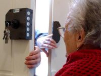 Ripalimosani, truffano un’anziana col “trucchetto” dell’incidente stradale