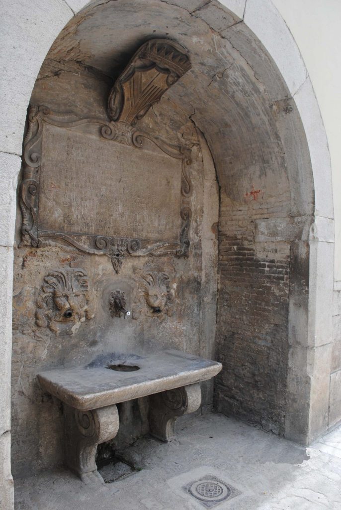 Riccia, al via i lavori di restauro della fontana seicentesca