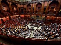 Uno a Berlusconi e uno a Renzi: la simulazione sui collegi maggioritari