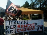 Forza Nuova in piazza a Termoli, sbucano gli “indignati”