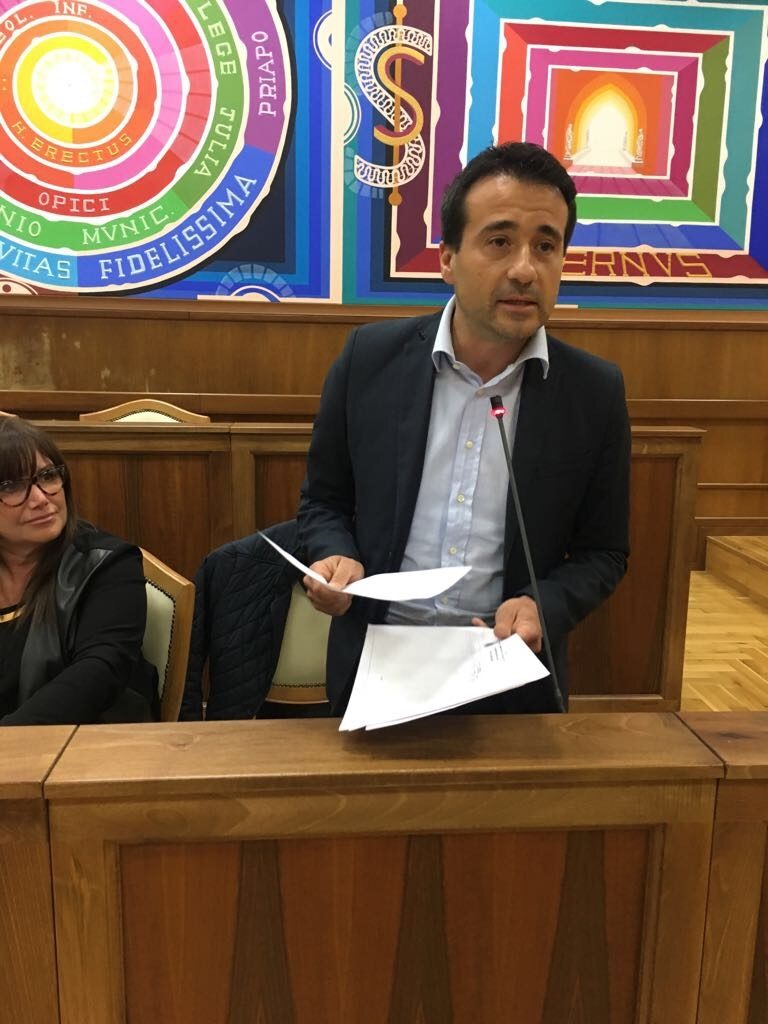 Isernia, il nuovo dirigente comunale non è ancora in servizio: Fabrizio interroga il sindaco