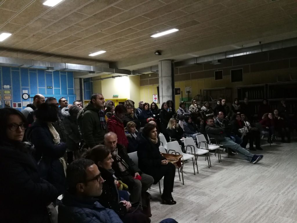 Montini di Campobasso, i genitori lanciano l’ultimatum al sindaco: entro venerdì il contratto coi privati