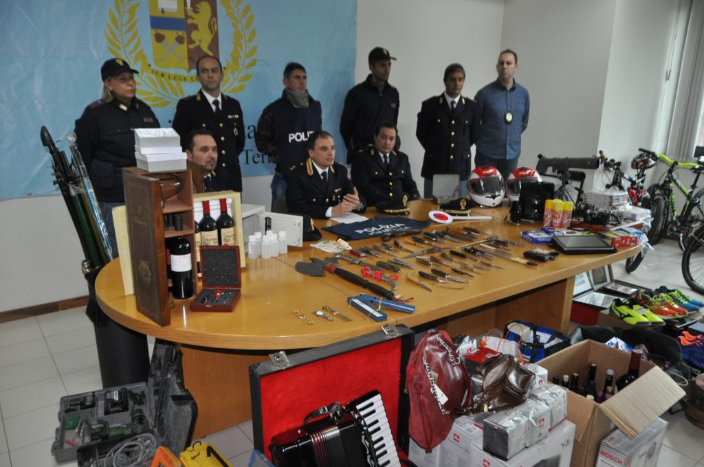 La Polizia di Stato di Termoli scopre il “gran bazar”