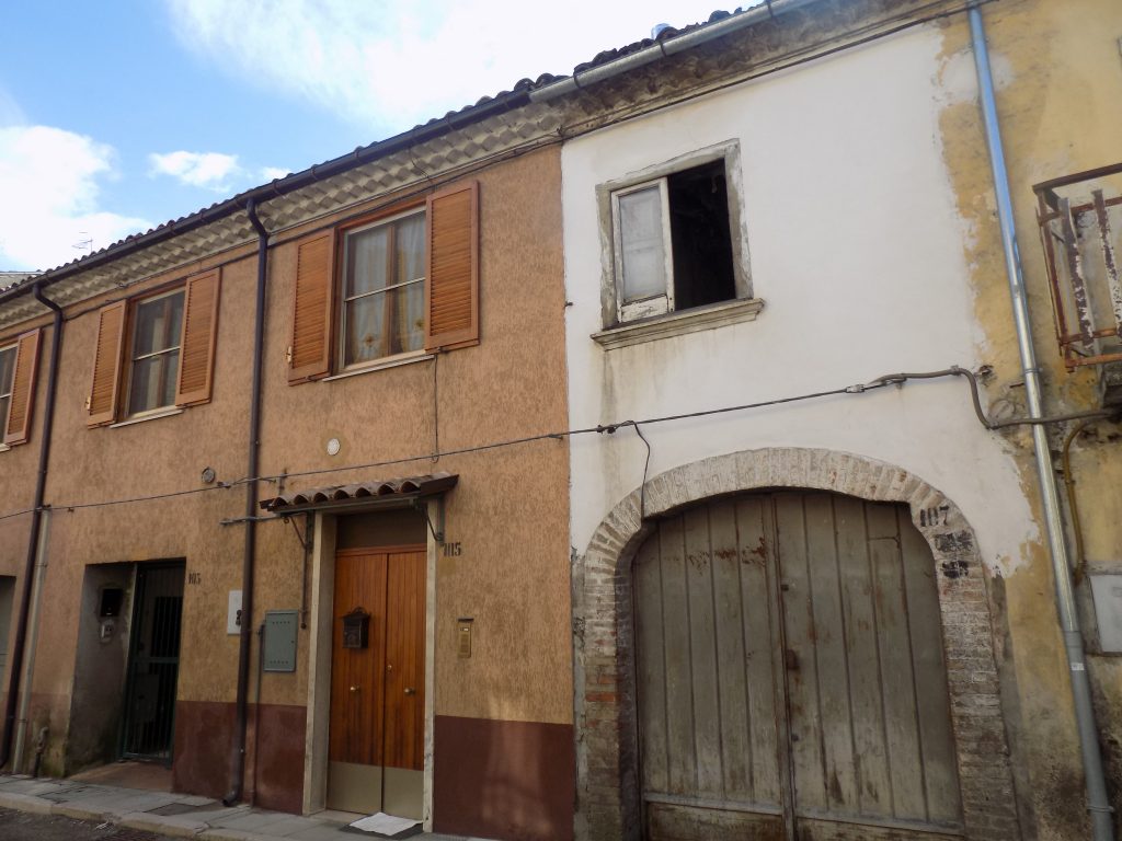 Lettera per muro pericolante