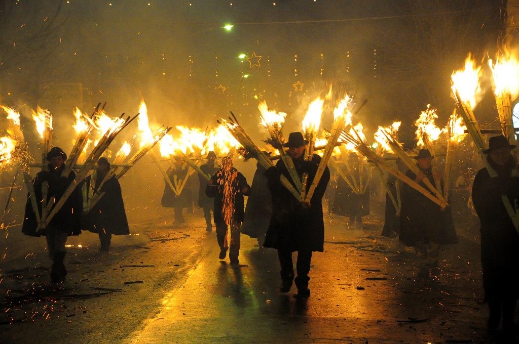 Tutto pronto ad Agnone per il grande rito del fuoco, oggi è il giorno della ‘Ndocciata