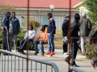 Tempi lunghi per i documenti e cibo poco gradito, scatta la protesta dei migranti a Campobasso