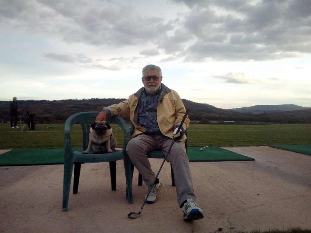 Termoli, ex assessore si tuffa in mare per salvare la sua cagnolina Shiva