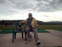 Termoli, ex assessore si tuffa in mare per salvare la sua cagnolina Shiva