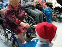 Campobasso, a Villa Anna anziani e bambini si prendono per mano