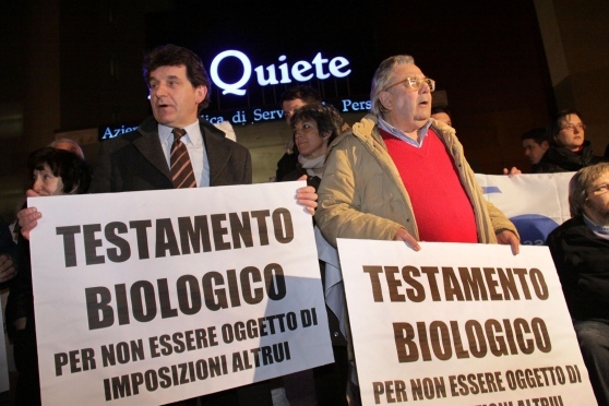 Biotestamento, politici divisi sulla legge. I cattolici: l’unico diritto è quello alla vita