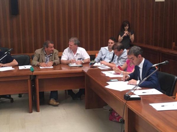 Licenziamenti Oti: è scontro tra Veneziale e Di Trocchio