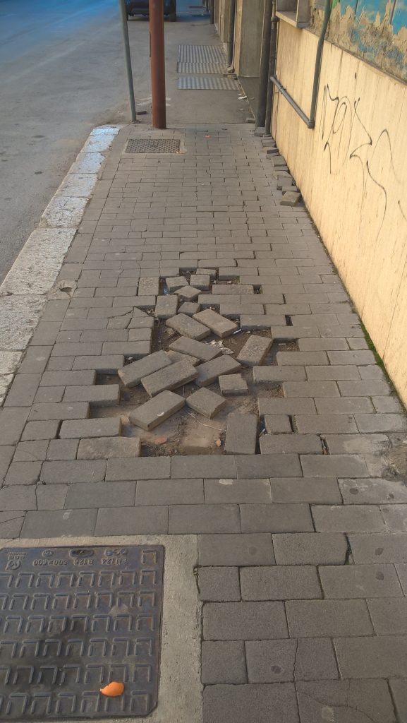 Una città bombardata