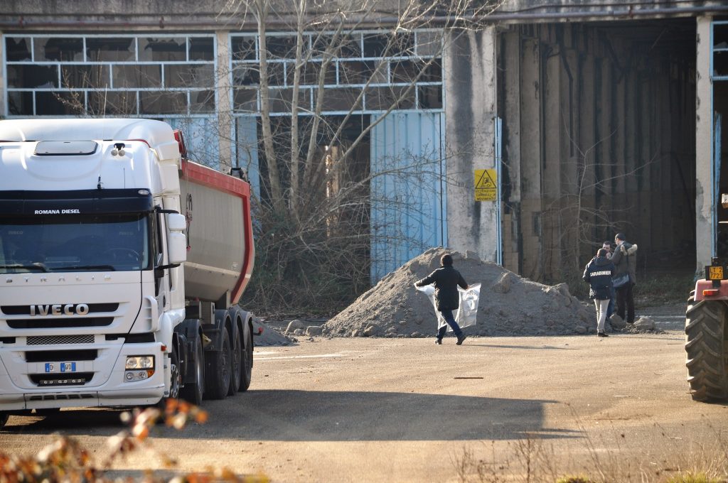 Traffico di rifiuti nella piana di Venafro gestito dalla criminalità organizzata: i dubbi del prefetto