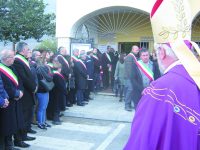 L’ultimo grande abbraccio del Molise al sindaco Carlone