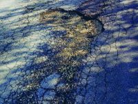 Strade piene di buche e massi: a Valle Soda esplode la protesta