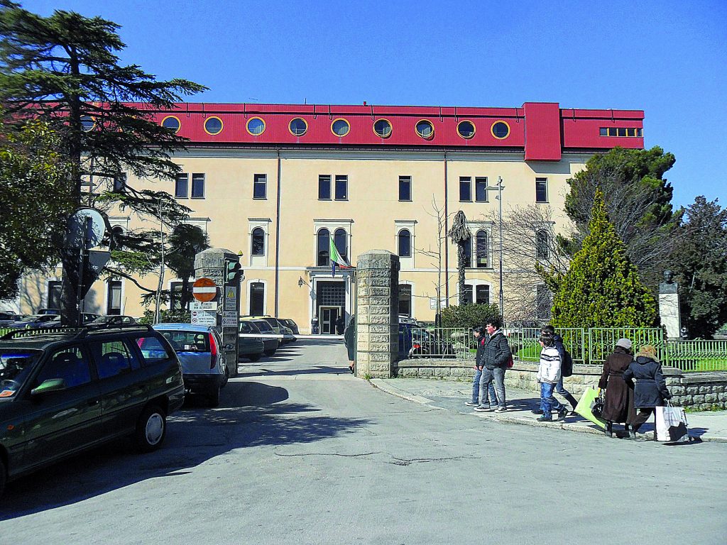 Sanità lumaca, per ecografia all’addome ed elettrocardiogramma i tempi si allungano