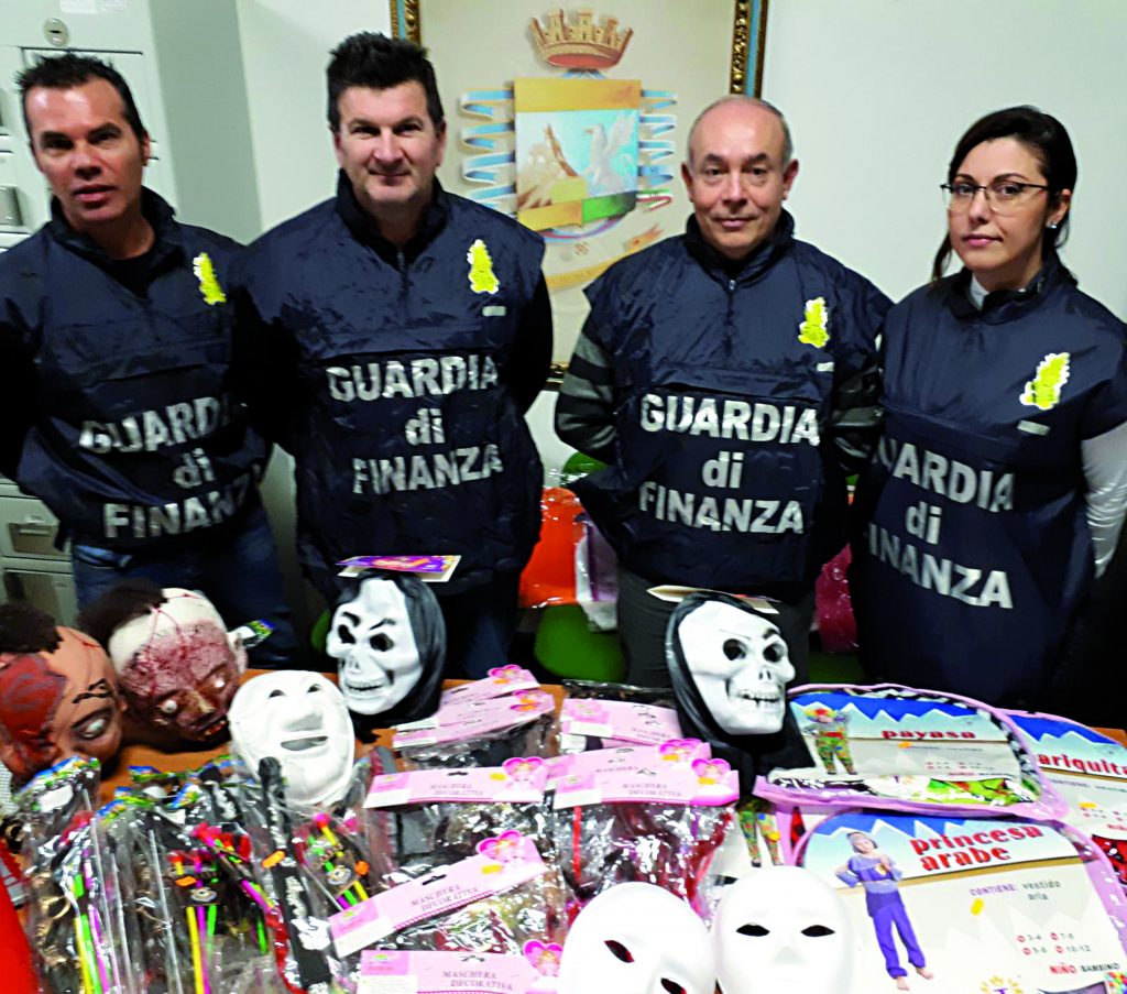 Termoli, maschere di Carnevale contraffatte: scatta il sequestro