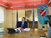 Gli avversari corteggiano Nagni e Facciolla, ma gli assessori resistono. Frattura fa il punto in maggioranza