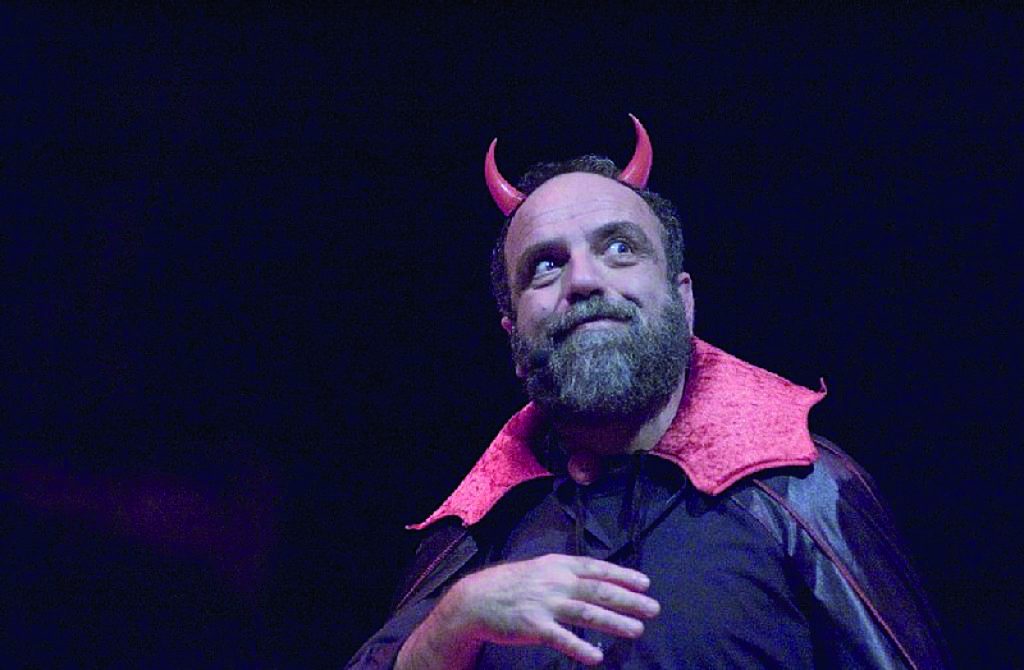 All’auditorium di Isernia l’inferno di Dante secondo Covatta