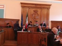 Campobasso. Tasse invariate e risorse per l’edilizia scolastica, ma sul bilancio pesano gli evasori